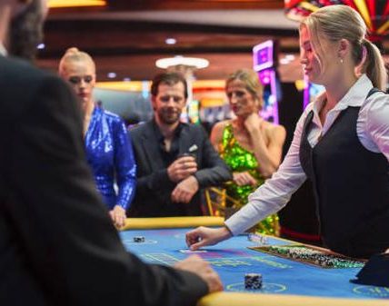Online casino casino games attracting global online player groups