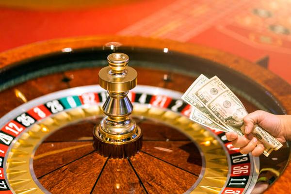Find Baccarat and Card Game Options with คาลิโน for Casino Entertainment