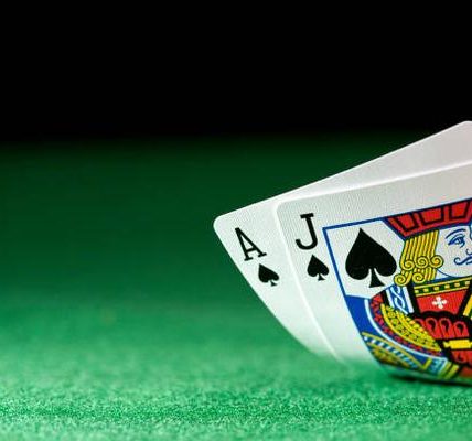 Reviewing Mobile Gaming Features at the best online casino sites Singapore for Players